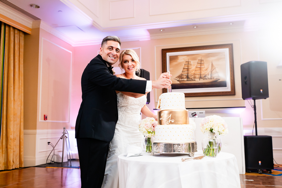 Reception at Baltimore Marriott Waterfront with elegant gold and blush décor
