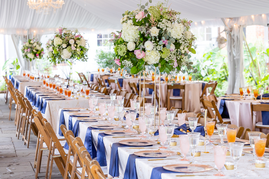 elegant decor at Virginia wedding.