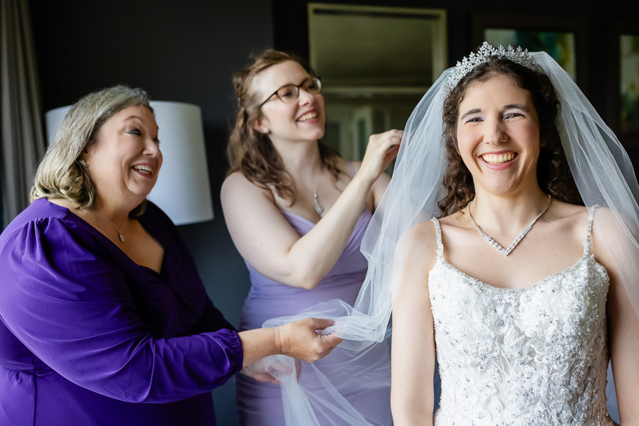 wedding bride getting ready